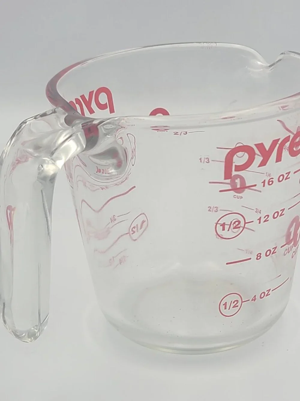 Vtg Pyrex 2 Cup Glass Measuring Cup Red Circle Numbers 16 oz USA J Hook Handle